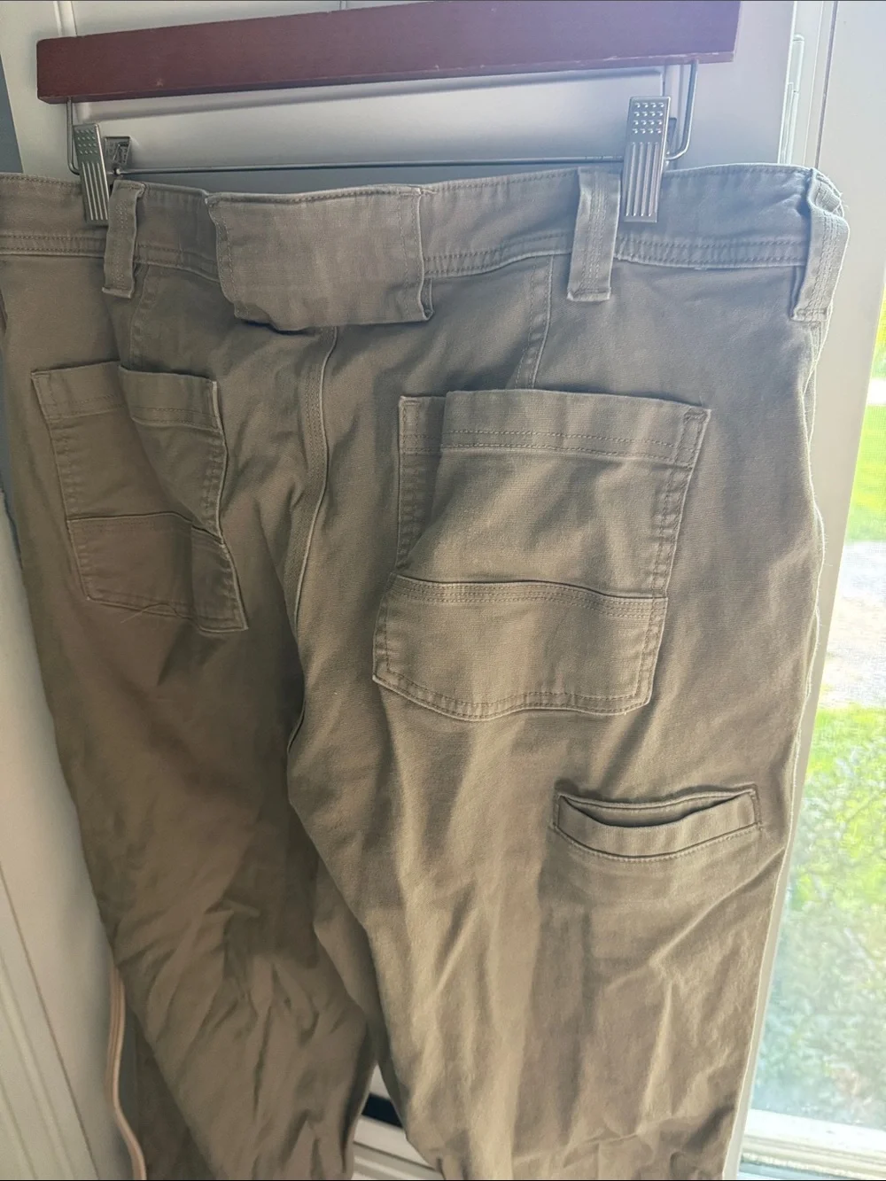 Duluth Trading Co Men's Flex Chinos in Taupe Green